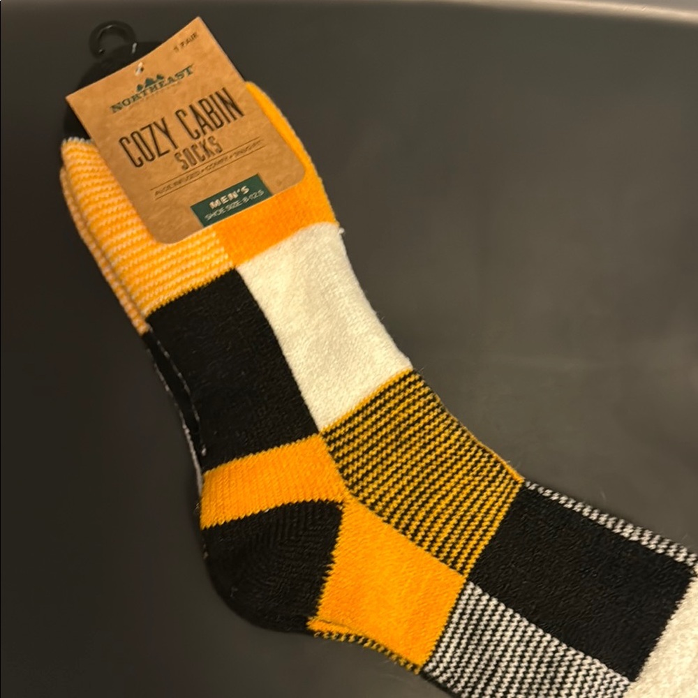 Cozy Cabin Men's Socks - Black, Gold, White, new